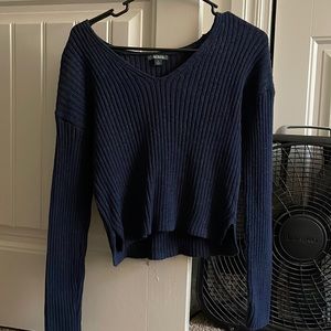 Navy blue cropped v neck sweater